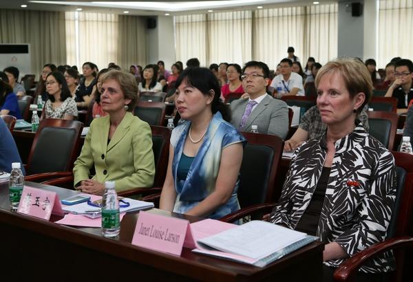 2013年护理理论与实践国际学术研讨会在我校隆重开幕