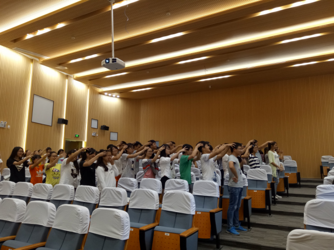 做情绪的主人——记医学院2016级新生心理讲座